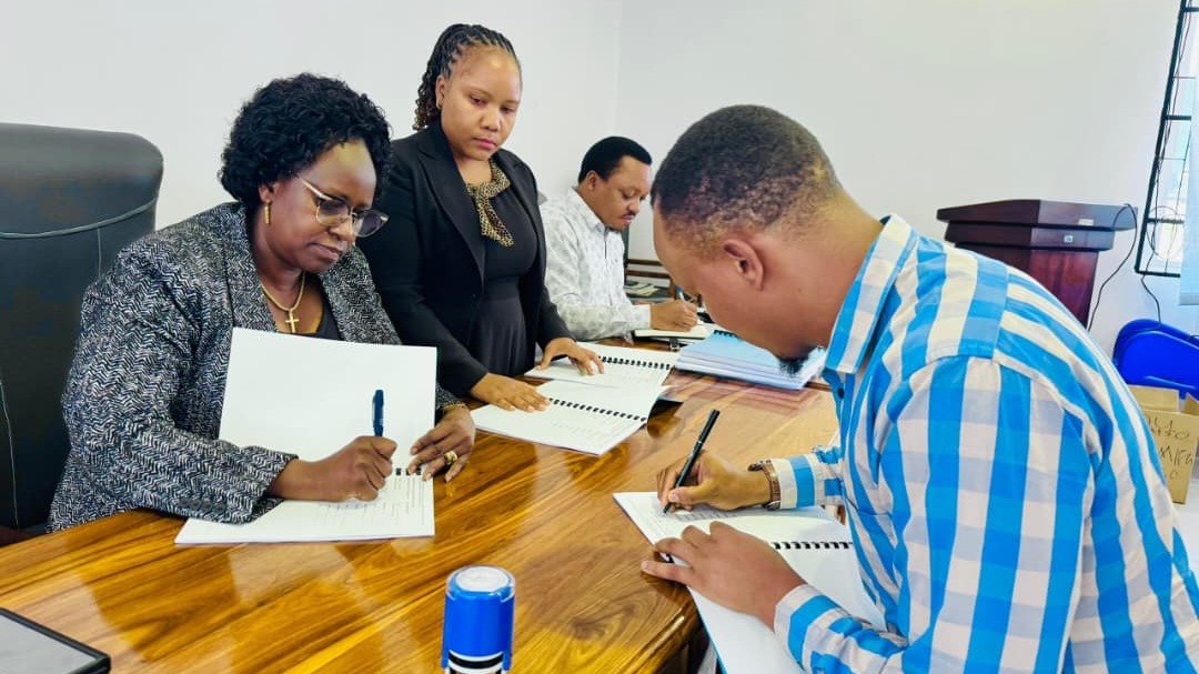 MIKATABA YA UBORESHAJI KITUO CHA UKUZAJI VIUMBE MAJI KINGOLWIRA YASAINIWA