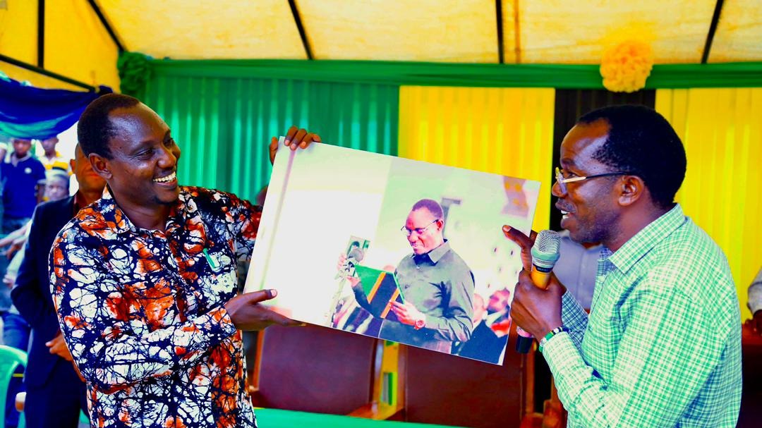 DKT. BASHIRU AWAPIGIA CHAPUO WAFUGAJI KUPATA MIKOPO