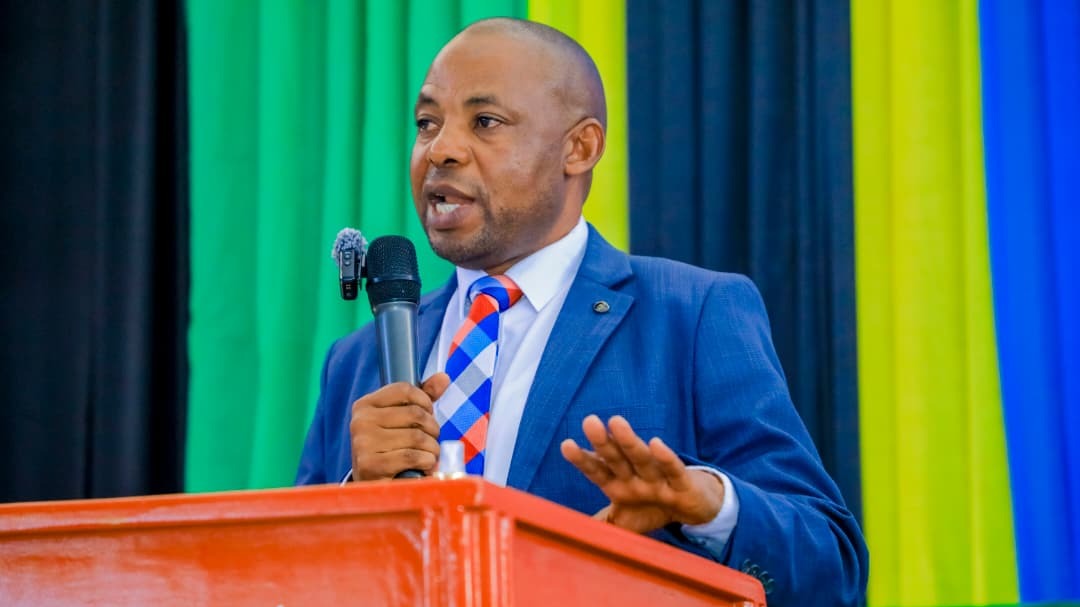 DKT. MADELE AWATAKA WATENDAJI SEKTA ZA MIFUGO NA UVUVI KUFANYA KAZI KWA WELEDI NA UADILIFU
